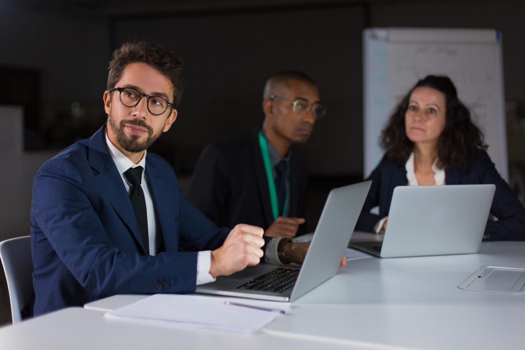 Nevada employment attorney discussing labor law dispute with employee in Las Vegas